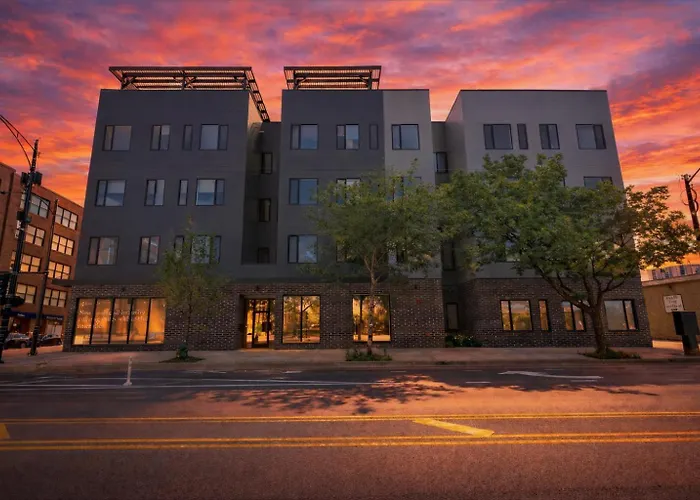 Large 4br Cozy Near Field Museum & Mccormick *